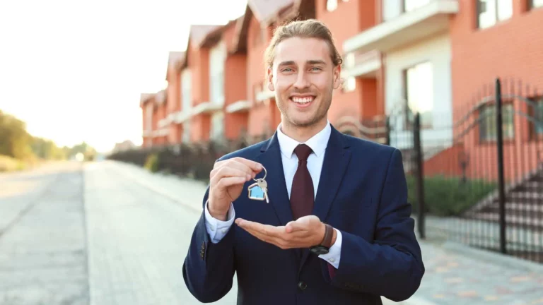 How to File Taxes as a Real Estate Agent
