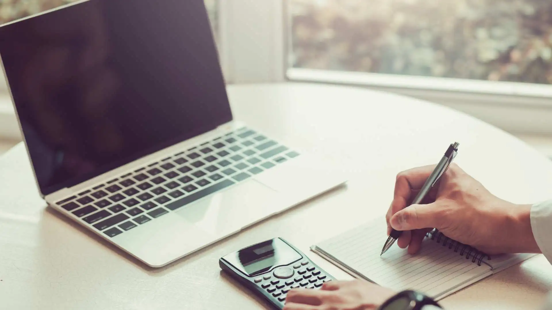 Does The NFL Pay Taxes