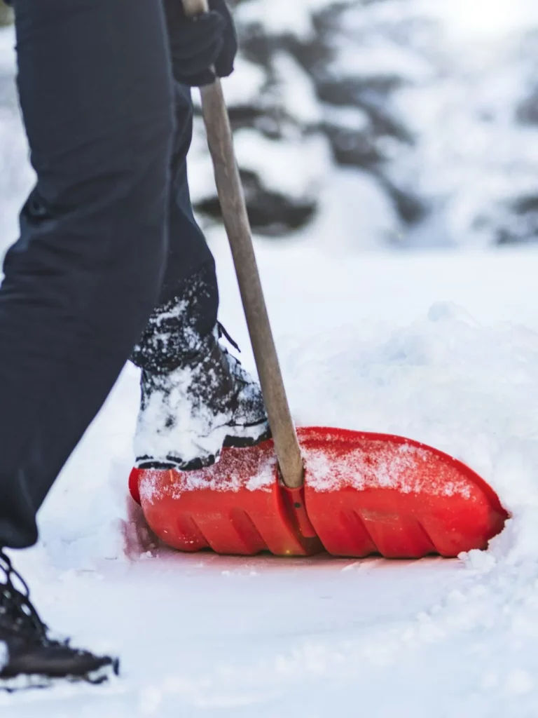 How to make money shoveling snow