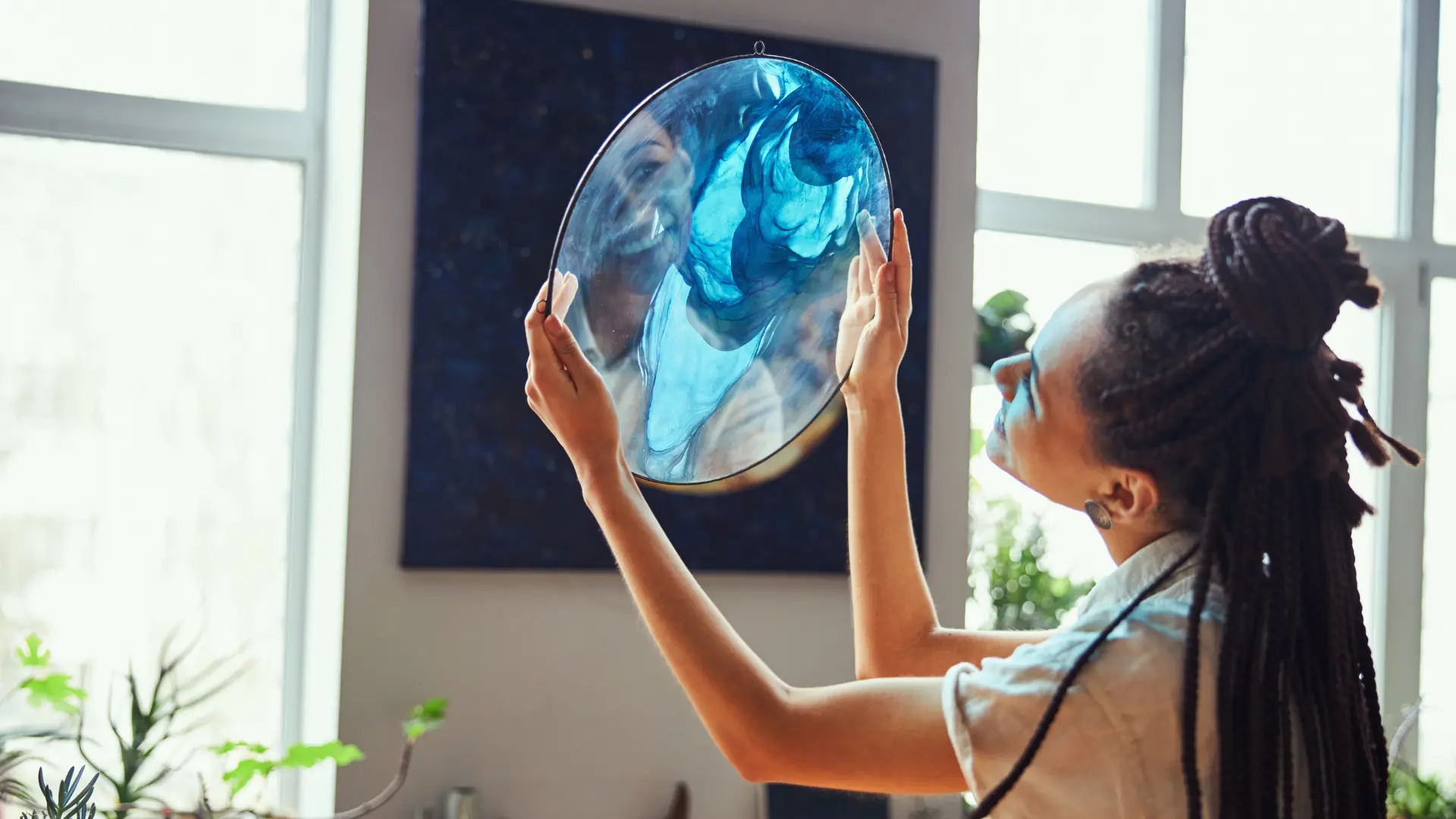 how much should I spend on internal glass decorations