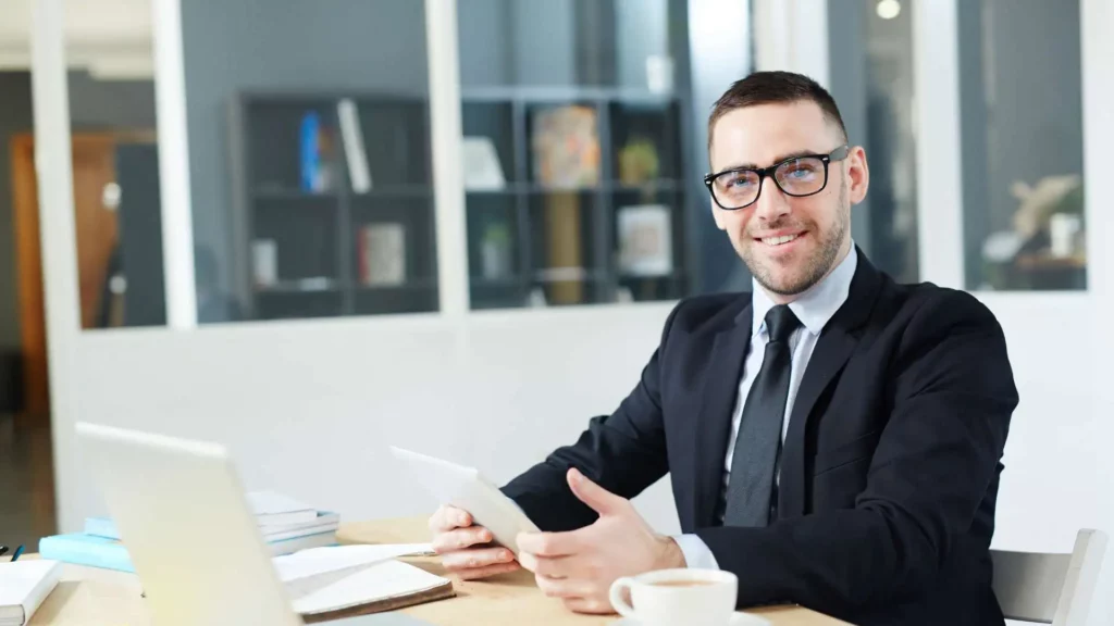 How to Earn as a Part-Time Bookkeeper: Starting with Micro-Clients