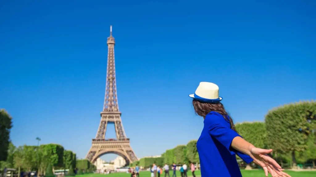 How Much Money to Save for a Europe Trip