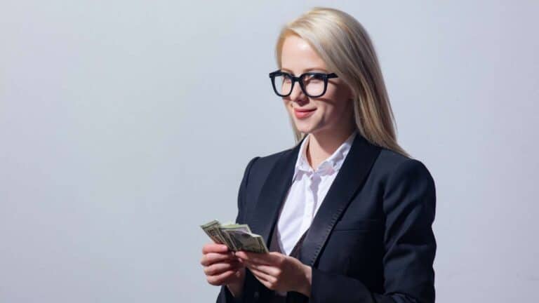 How to Save Money Automatically With Smart Banking