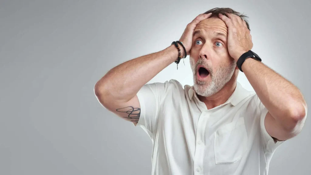 How to Avoid Fees and Penalties in High-Yield Savings Accounts