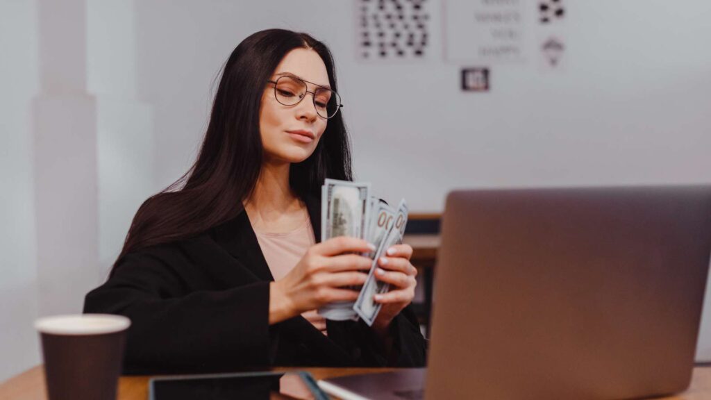 How to get free money on Bubble Cash