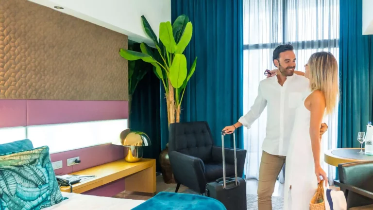 How to Get a Discount at a Hotel