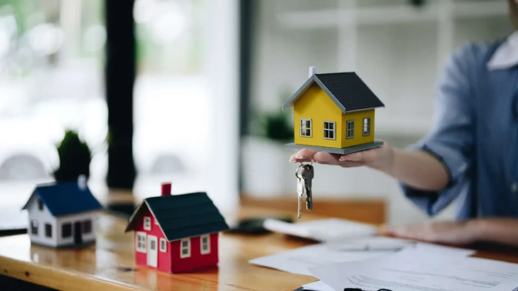Is Real Estate a Good Side Hustle?