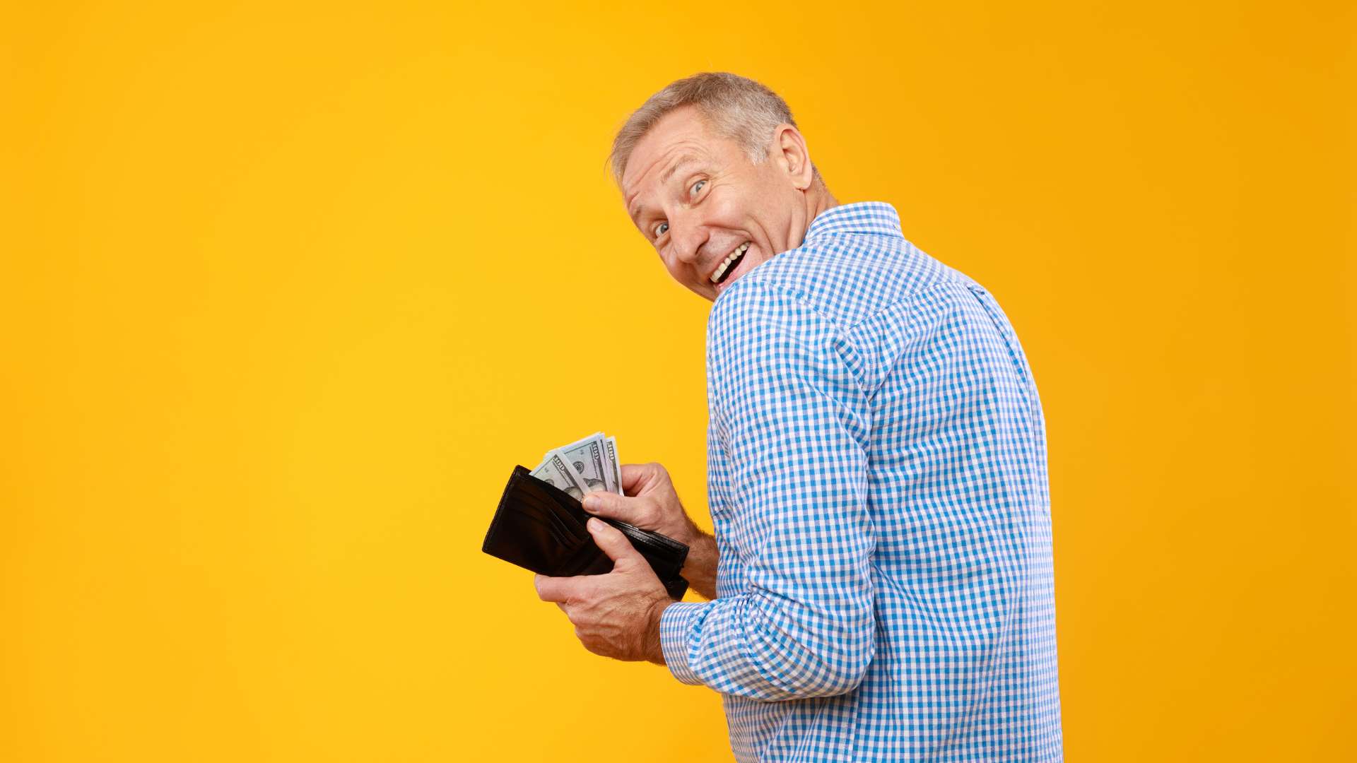 How to Adjust Your Investment Risk as You Near Retirement