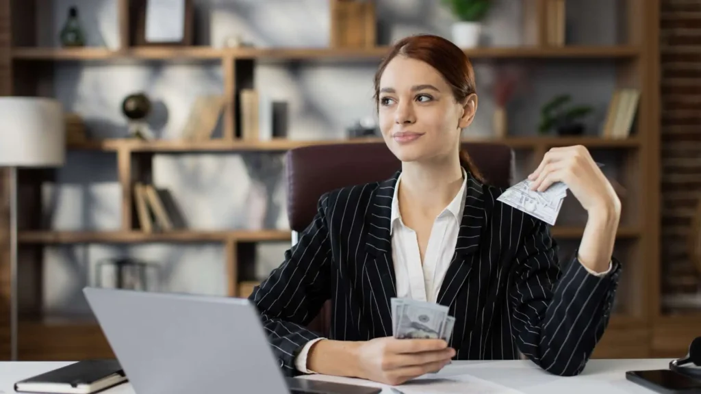 Fast Cash, Smart Savings Turn Your Next Cash Advance Into a Savings Win
