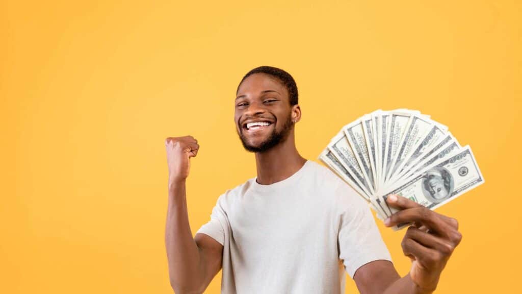 Why Your 2025 Tax Refund Should Go Straight Into a HYSA