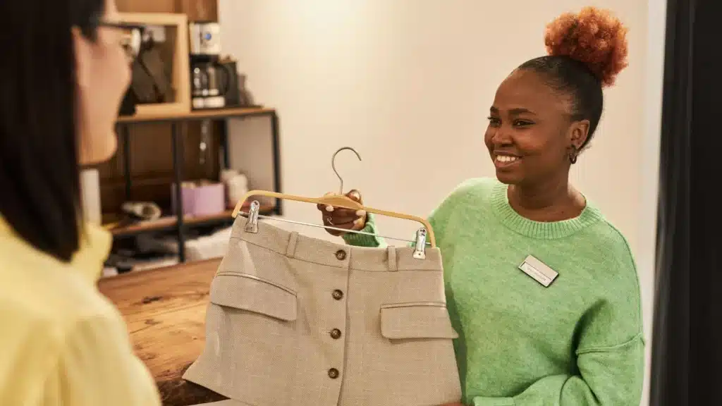 budgeting tips for retail sales associates