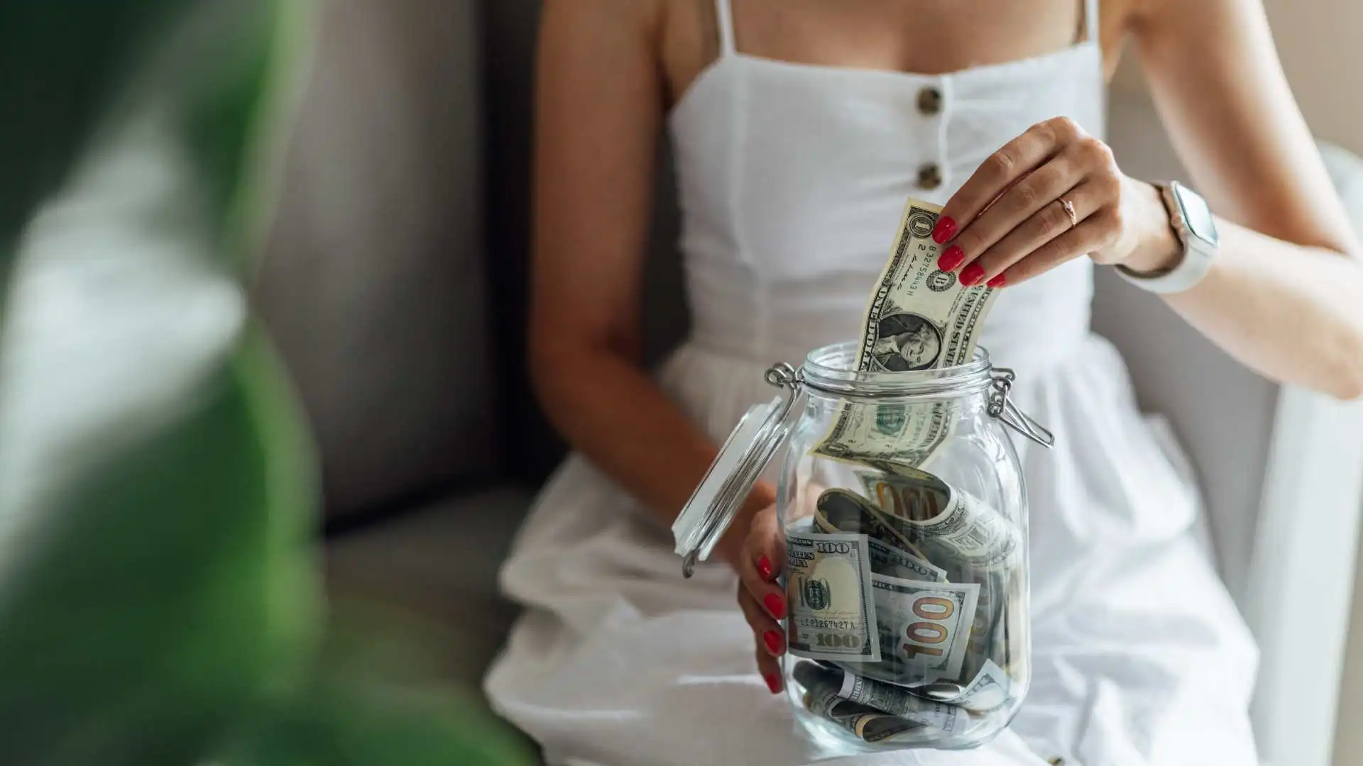 How to Use the 70/20/10 Rule for Your Finances?