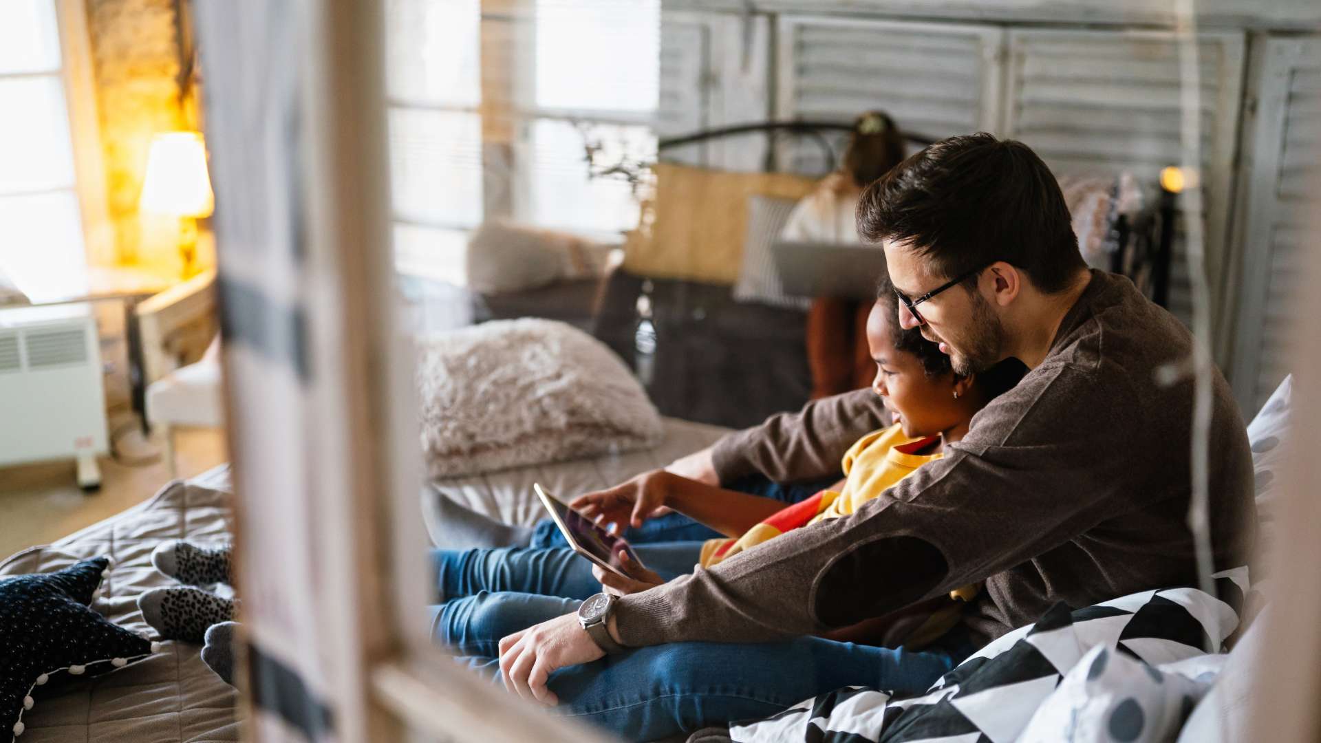 How to Teach Kids About Financial Mistakes Without Real Risks