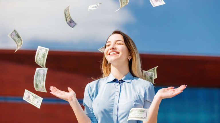 How to Build a Debt-Free Lifestyle in 2025