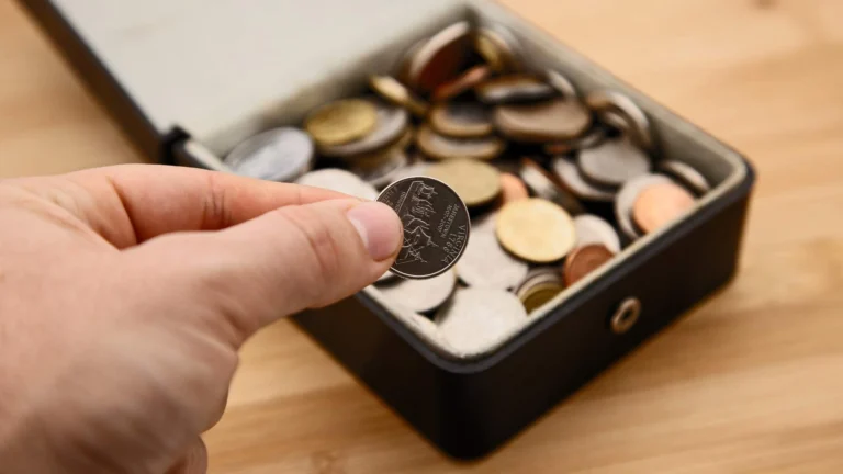 Relying Only on Cash Savings Is a Mistake