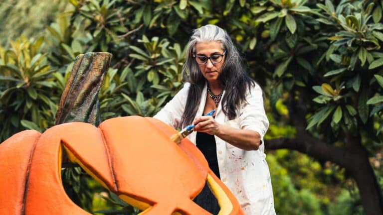 A Frightfully Good Budget: Your 2025 Guide to Festive Financial Planning for Halloween