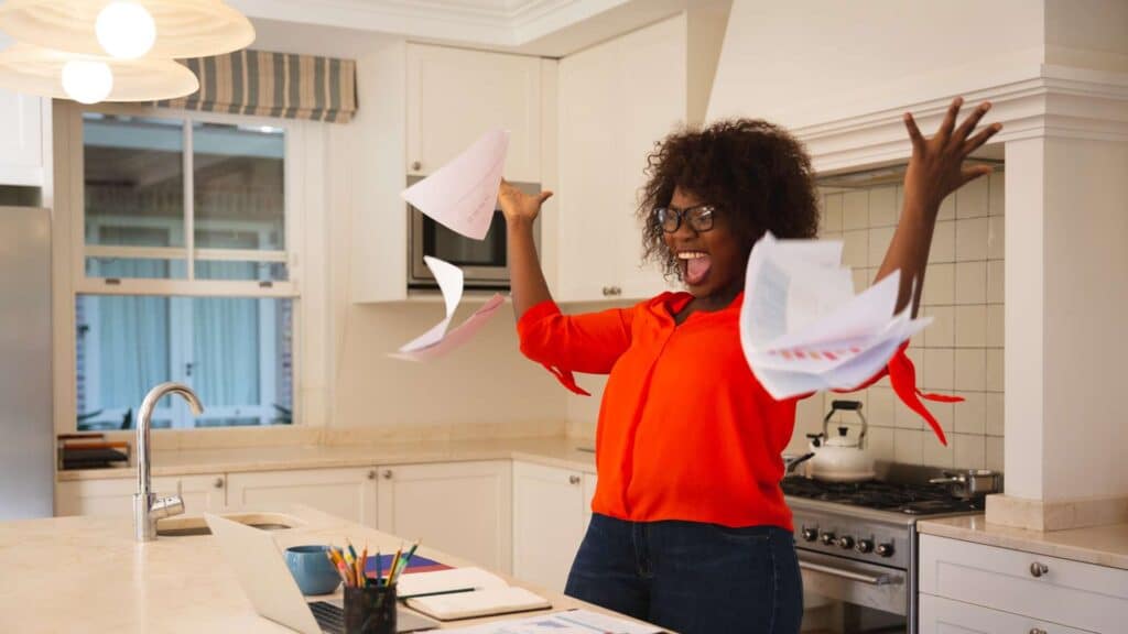 Deck the Halls, Not Your Credit Score Your 2025 Guide to Managing Festive Credit Card Debt