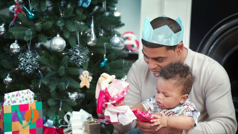 Festive Planning Balancing Gifting and Saving (1)