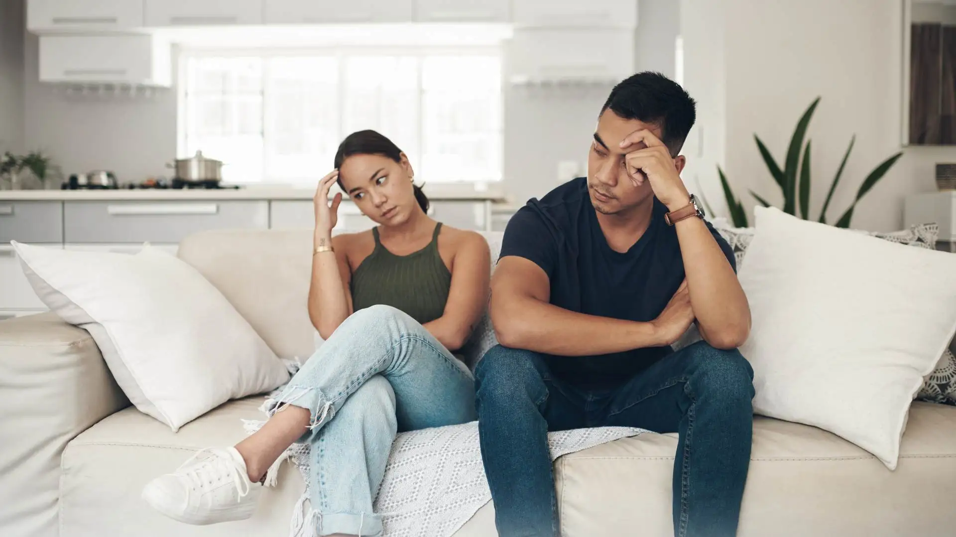 How to Deal With Money Conflicts in Marriage