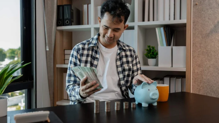 Smart Banking Habits to Build Wealth