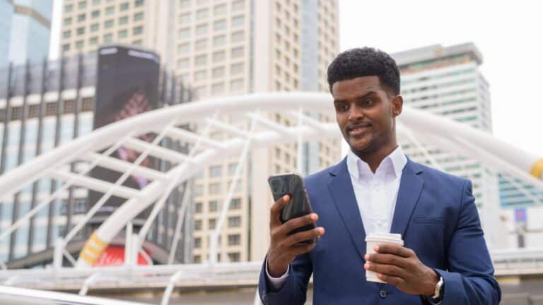 Your Financial Sidekick The Best Apps to Track Festive Spending in 2025