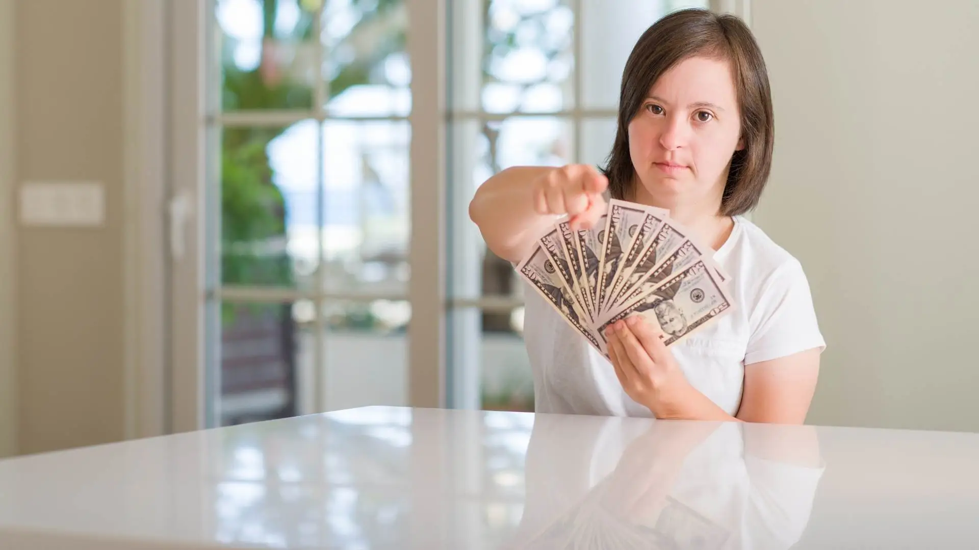 How AI Financial Tools Help Predict and Prevent Paycheck Gaps