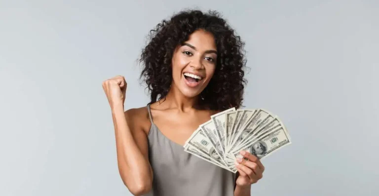 How Beem Helps Non-W2 Income Earners Access Cash for Gas Emergencies