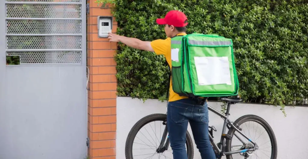 How Beem Counts Food Delivery Income to Approve Everdraft Advances