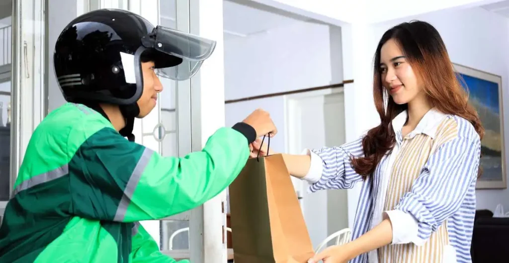 How Instacart Shoppers Can Get a Cash Advance While Waiting for Payout