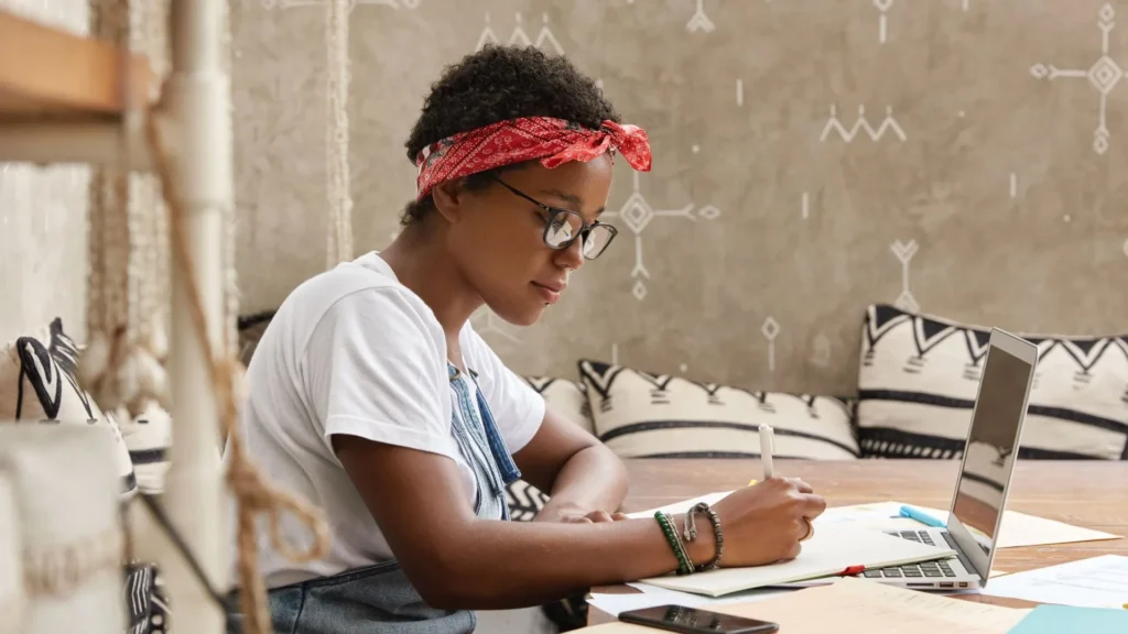 Best Side Hustle Apps for College Students