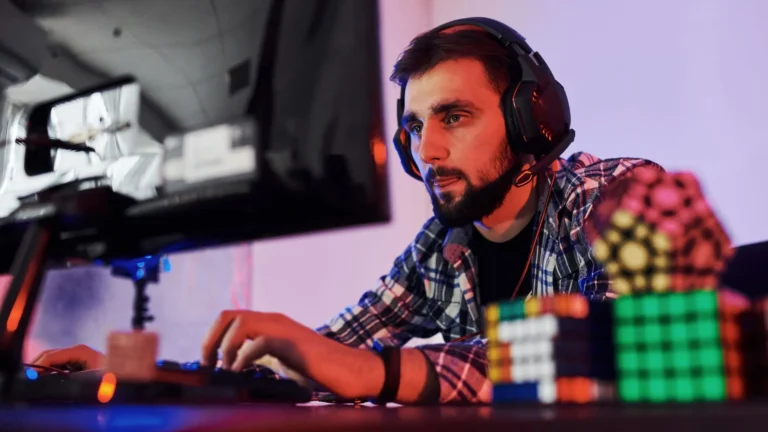 Turn Your Gaming Hobby into Extra Income