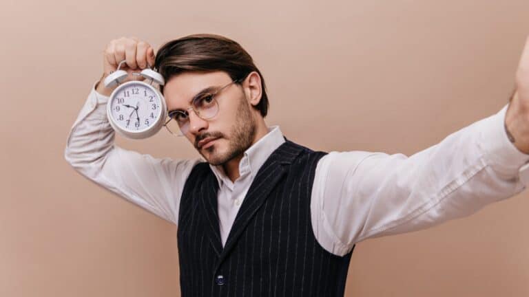 How to Spot Play-to-Earn Scams That Steal Your Time and Data